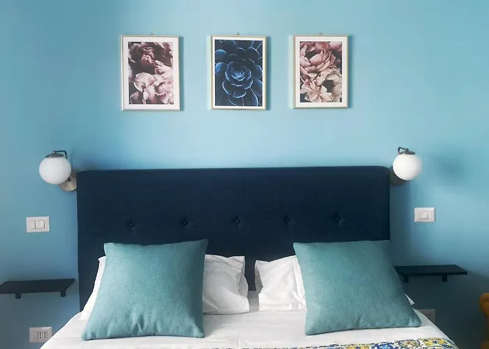 Domus D'amore לינה וארוחת בוקר נאפולי