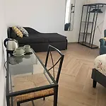 Domus D'amore فندق مبيت وإفطار 4*